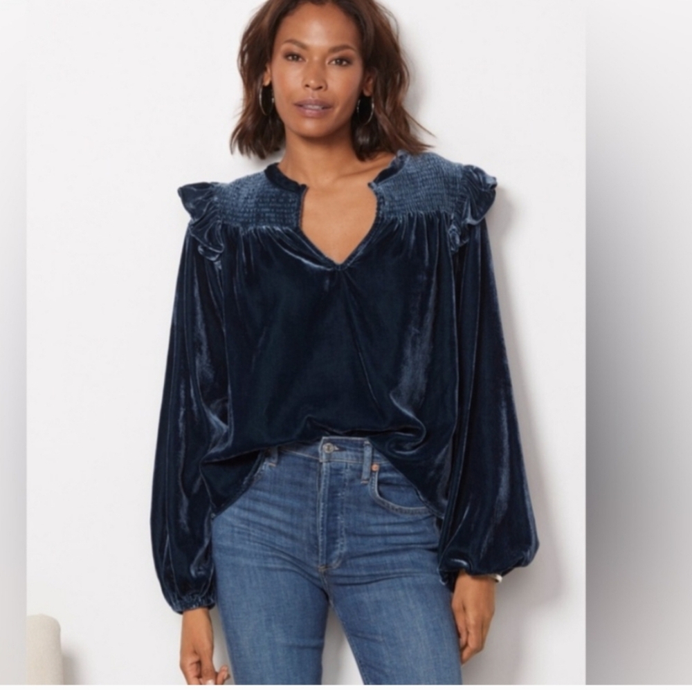 Evereve Yana Velvet Smocked Ruffled Blouse Long Sleeve Gray Blue XS